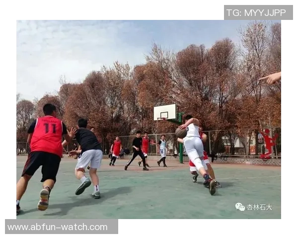 激烈对抗展风采篮球赛通讯稿记录精彩瞬间与团队精神